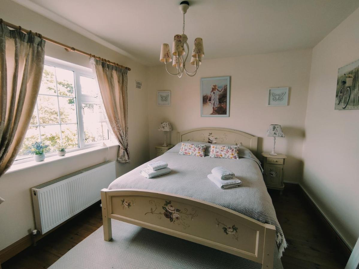 Tower View Lodge Енис Екстериор снимка