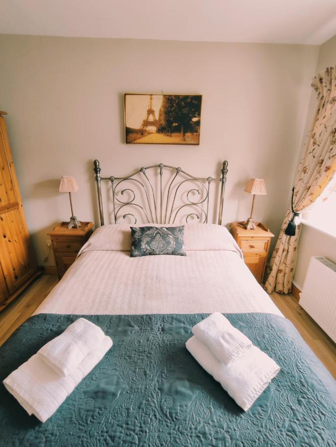 Tower View Lodge Енис Екстериор снимка