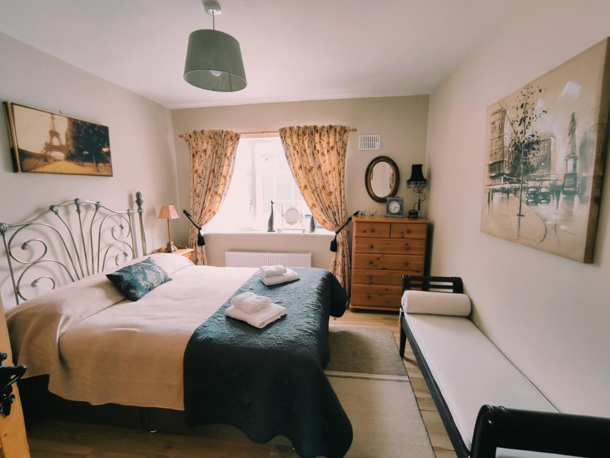 Tower View Lodge Енис Екстериор снимка