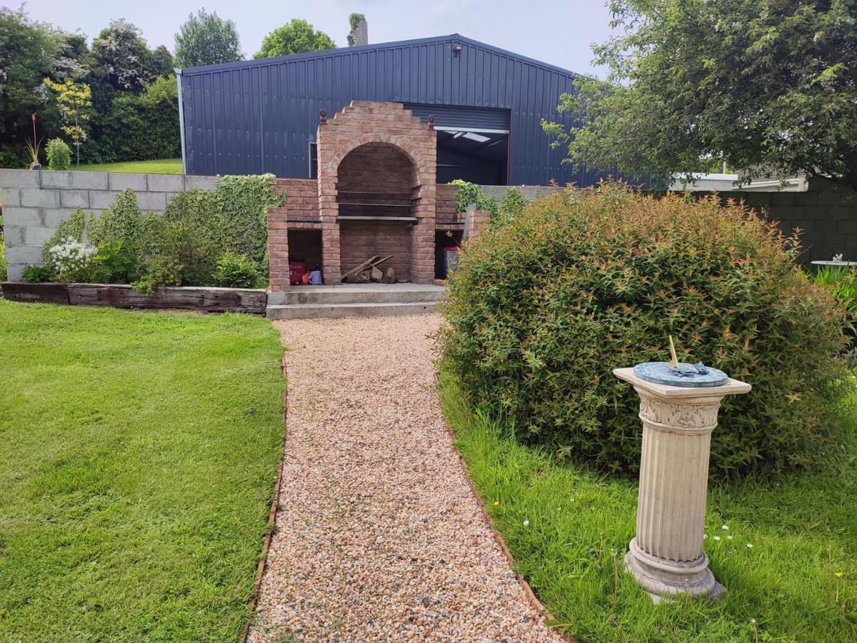 Tower View Lodge Енис Екстериор снимка