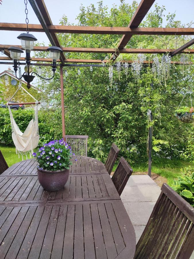 Tower View Lodge Енис Екстериор снимка